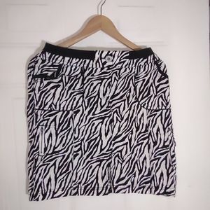 CHICO'S Zebra Print Mini Skirt. Size 0-S